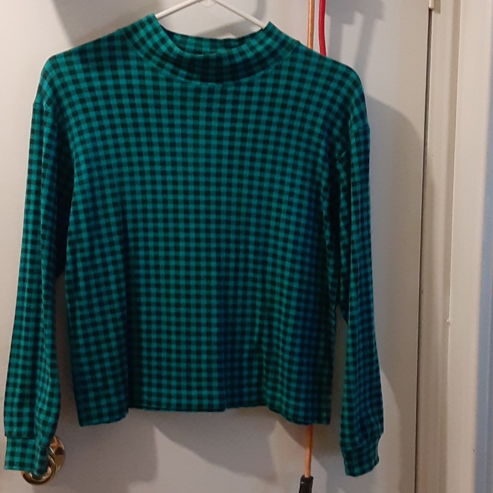 COPY - Dark mint green with black squares top